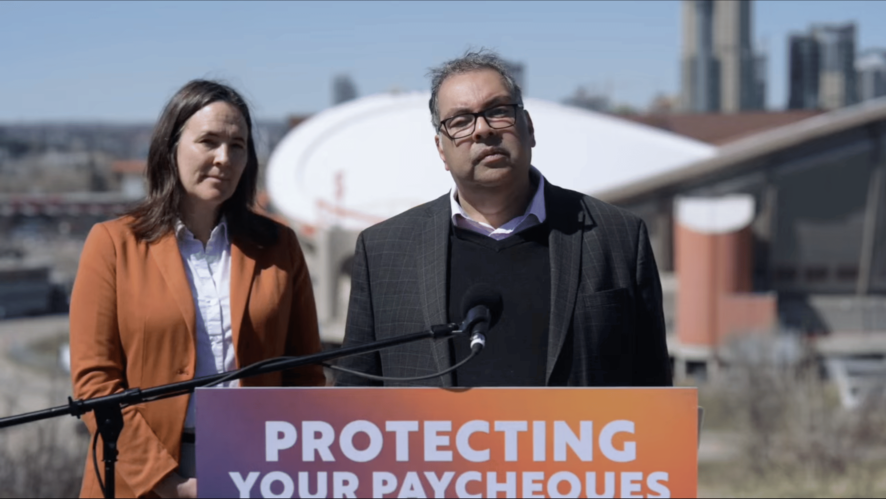 Nenshi calls for maximum punishment for individuals guilty of unauthorized electoral list distribution