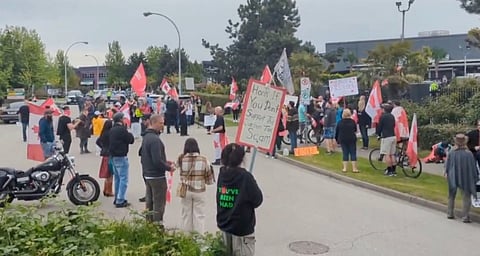 Trudeau cancels appearance at fundraiser as protesters gather