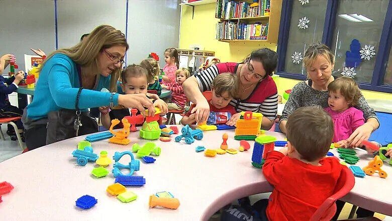 Alberta extends $15-a-day child-care deal for another year