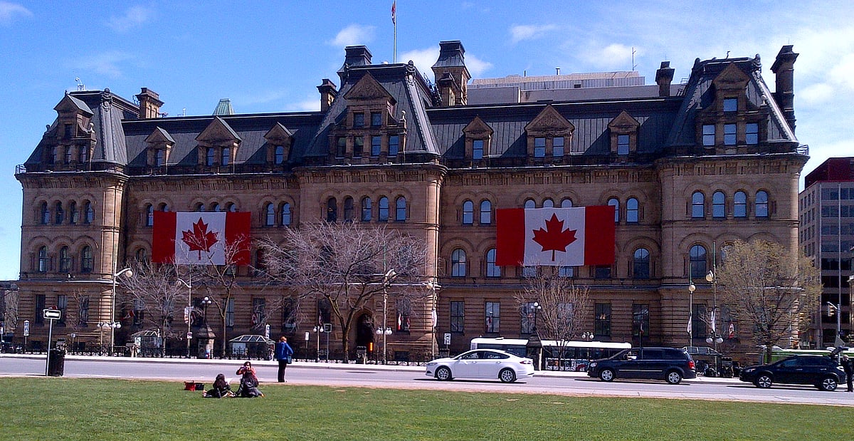 Newfoundland issues legal challenge against equalization, Moe offers help