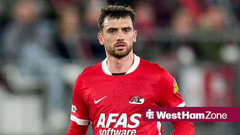 Troy Parrott in action for AZ Alkmaar