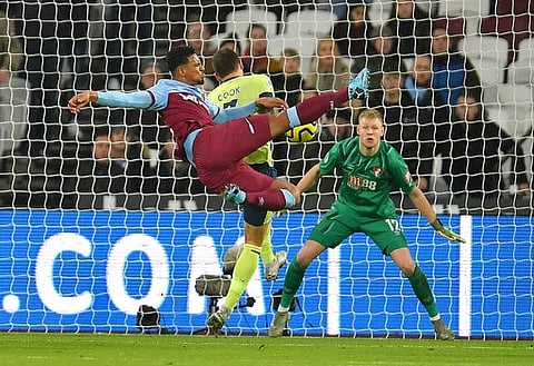 Andy Gray blames big signings for West Ham's struggles this season
