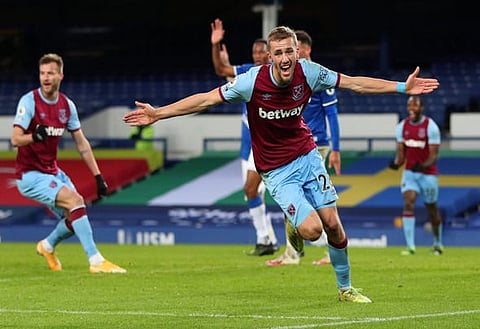 'Worst decision I've ever seen' - West Ham Super Fans furious with Soucek red card