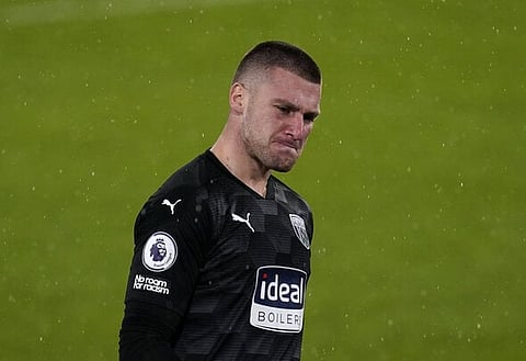 Report: Sam Johnstone set to snub Manchester United in favour of West Ham move