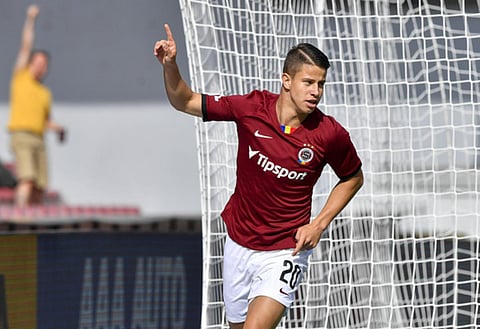 West Ham Super Fans react to Adam Hlozek links