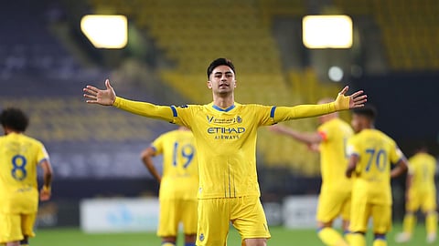 عاجل.. وصول نجم النصر إلى إسبانيا للكشف الطبي